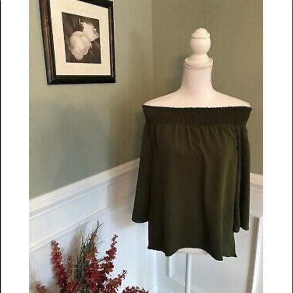 WALTER BAKER OFF THE SHOULDER SHIRT - Picture 3 of 3